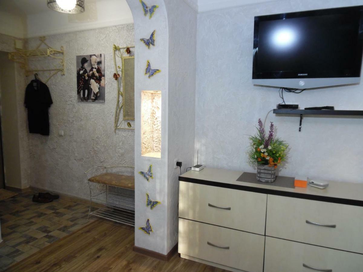 Студия В Центре Скала Khmelʼnytsʼkyy Dış mekan fotoğraf
