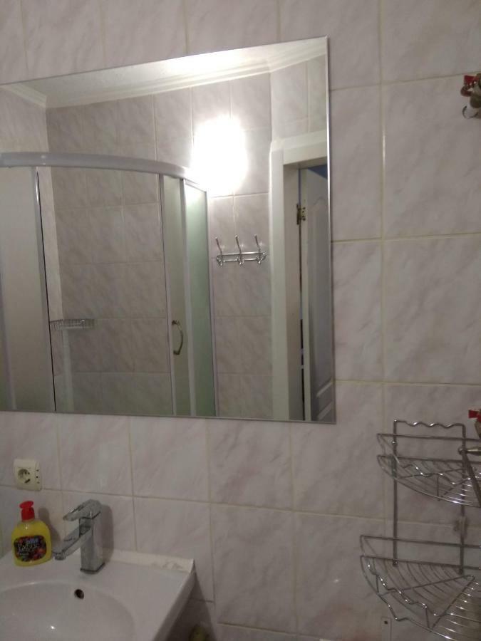 Студия В Центре Скала Khmelʼnytsʼkyy Dış mekan fotoğraf